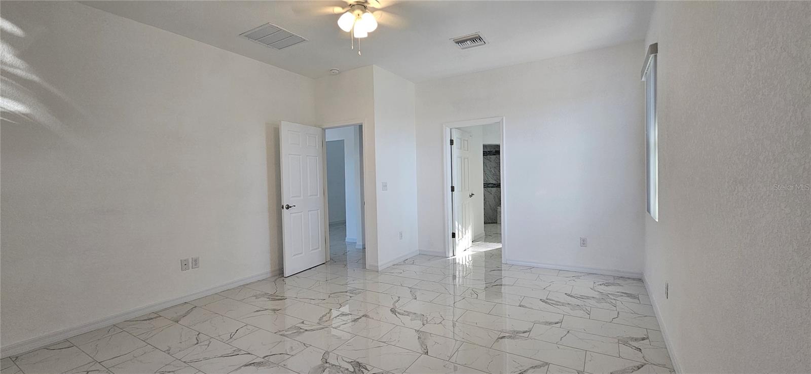 Image 14 of 36 For 17271 Peggy Avenue