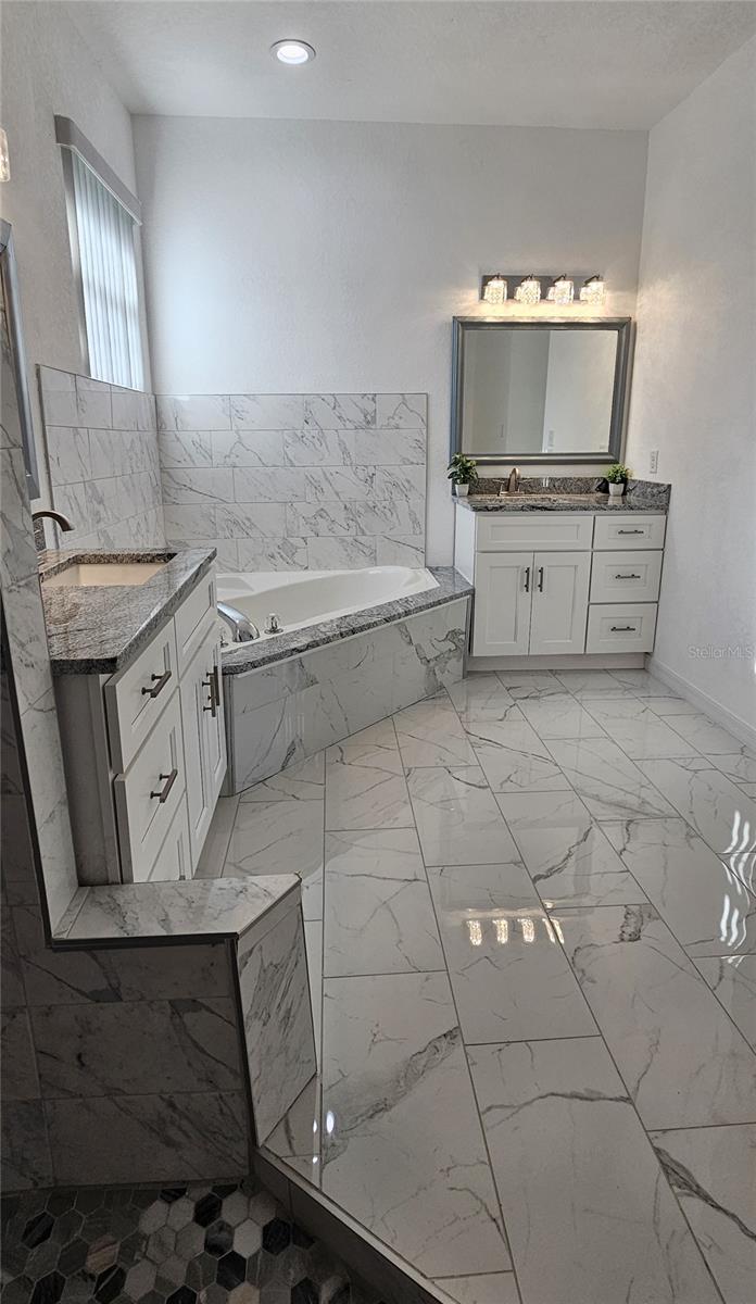 Image 17 of 36 For 17271 Peggy Avenue