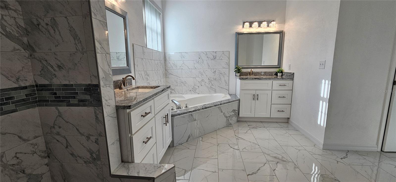 Image 18 of 36 For 17271 Peggy Avenue