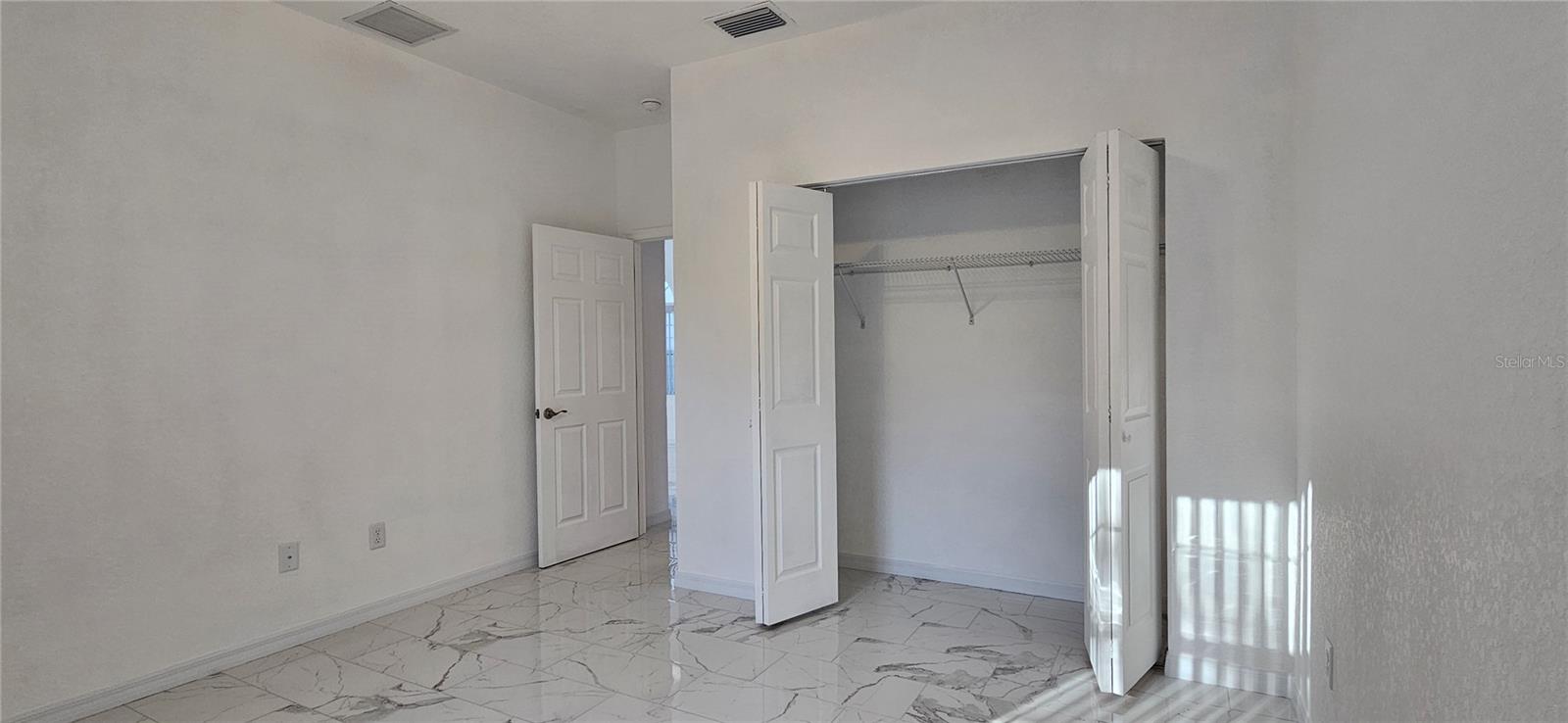 Image 23 of 36 For 17271 Peggy Avenue