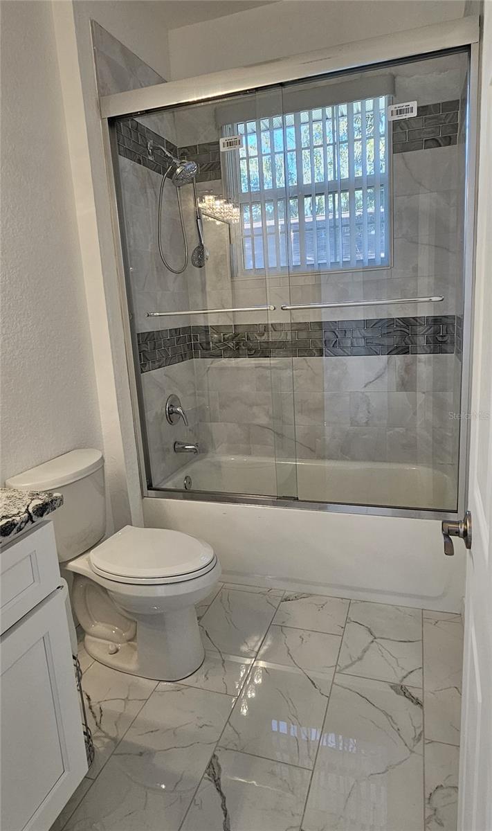 Image 24 of 36 For 17271 Peggy Avenue