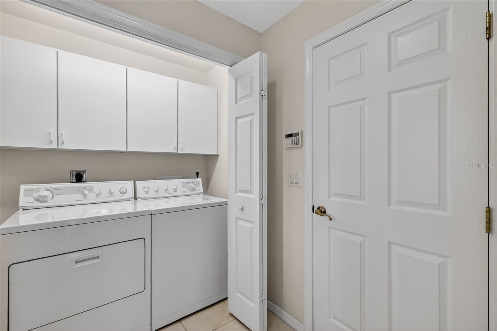 Image 34 of 46 For 5524 Saddleback Court