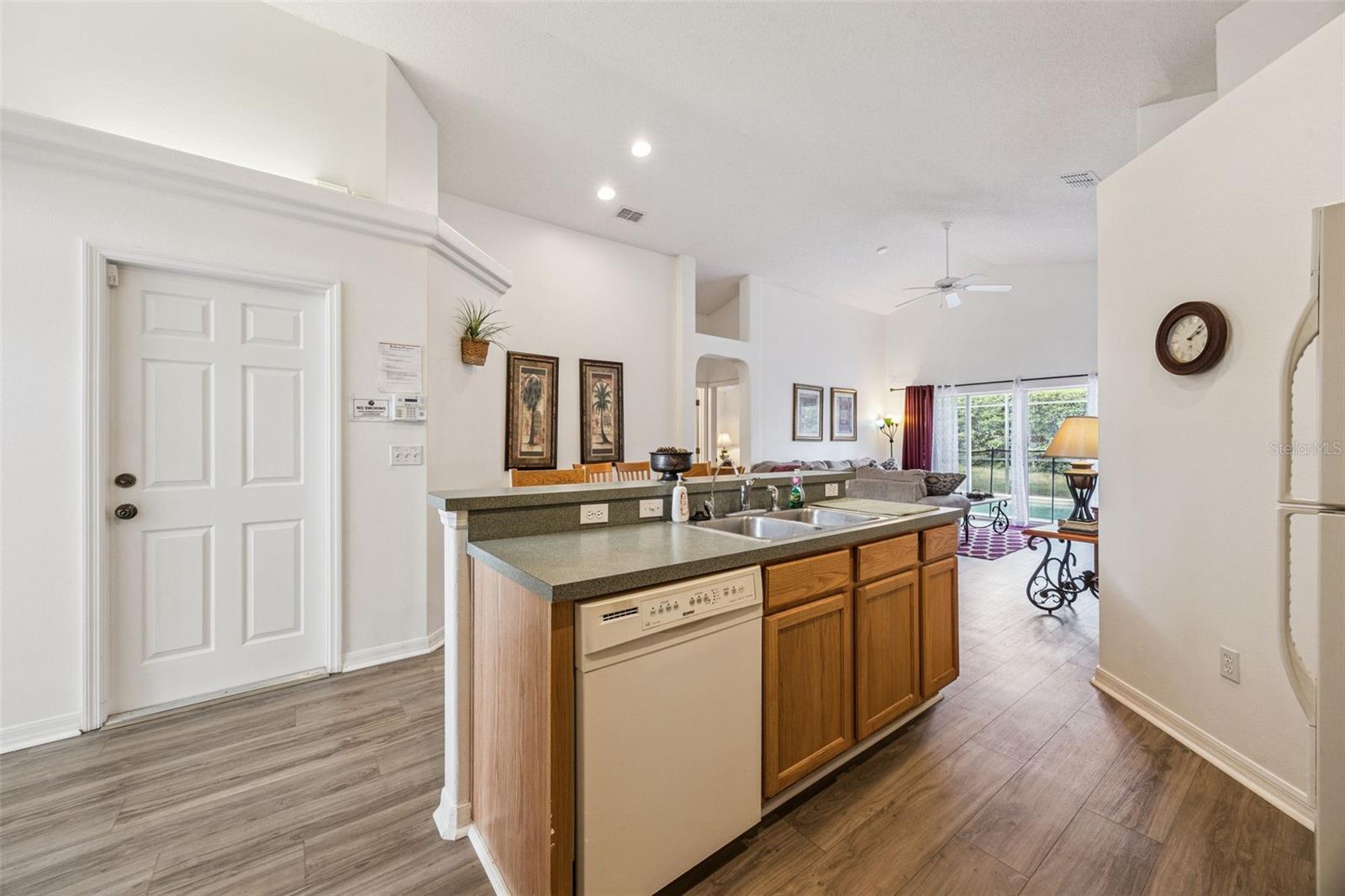 Image 12 of 45 For 16649 Rolling Green Drive