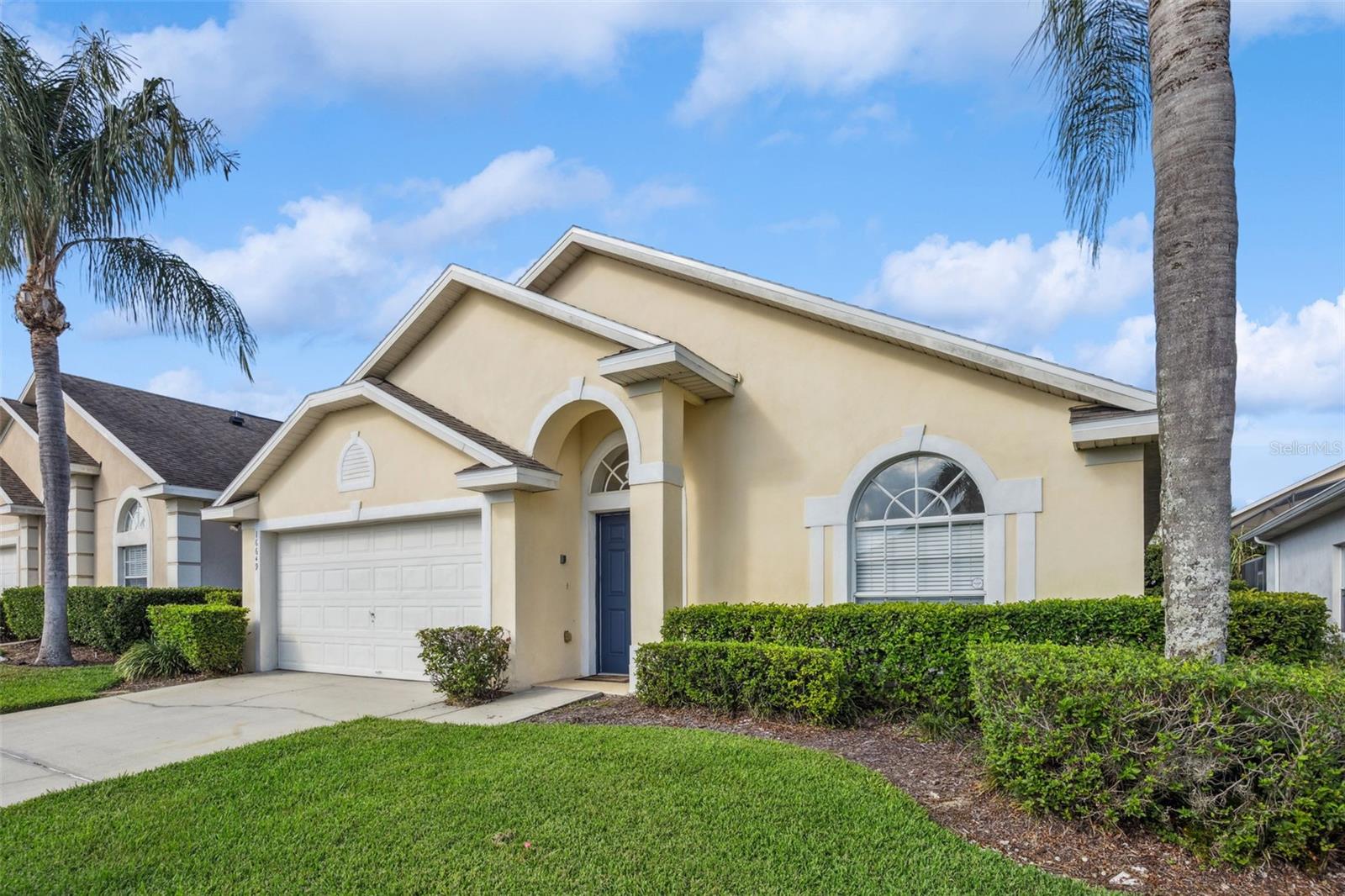 Image 3 of 45 For 16649 Rolling Green Drive