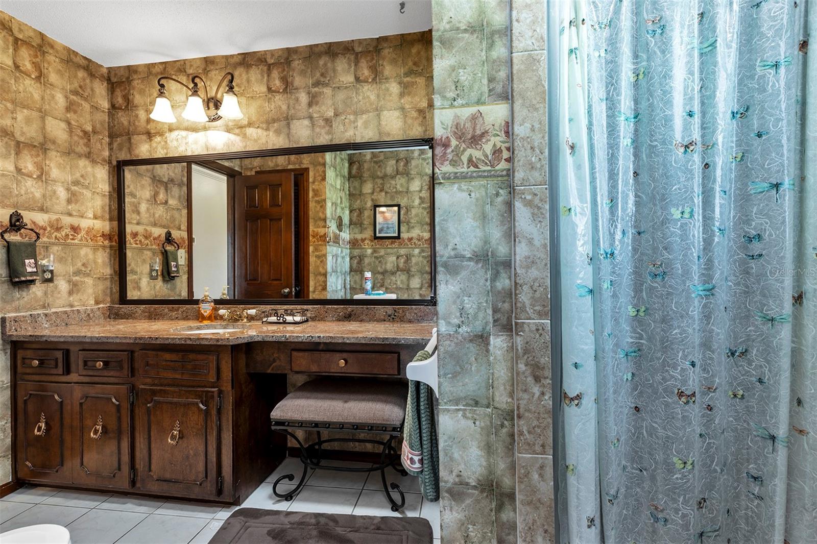 Image 19 of 63 For 38922 Ella Drive