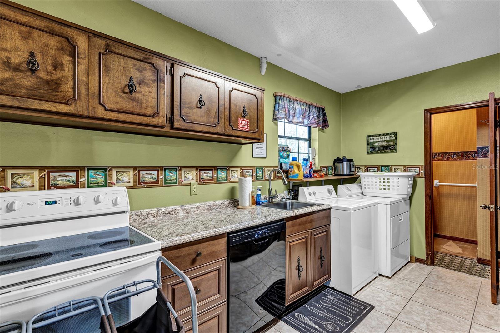 Image 26 of 63 For 38922 Ella Drive