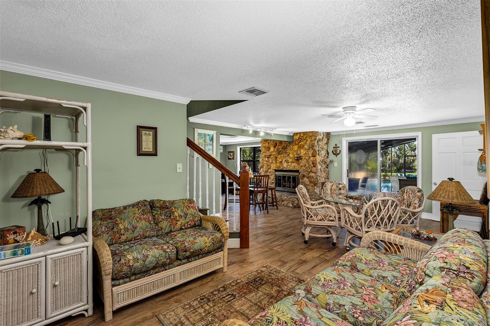 Image 42 of 63 For 38922 Ella Drive