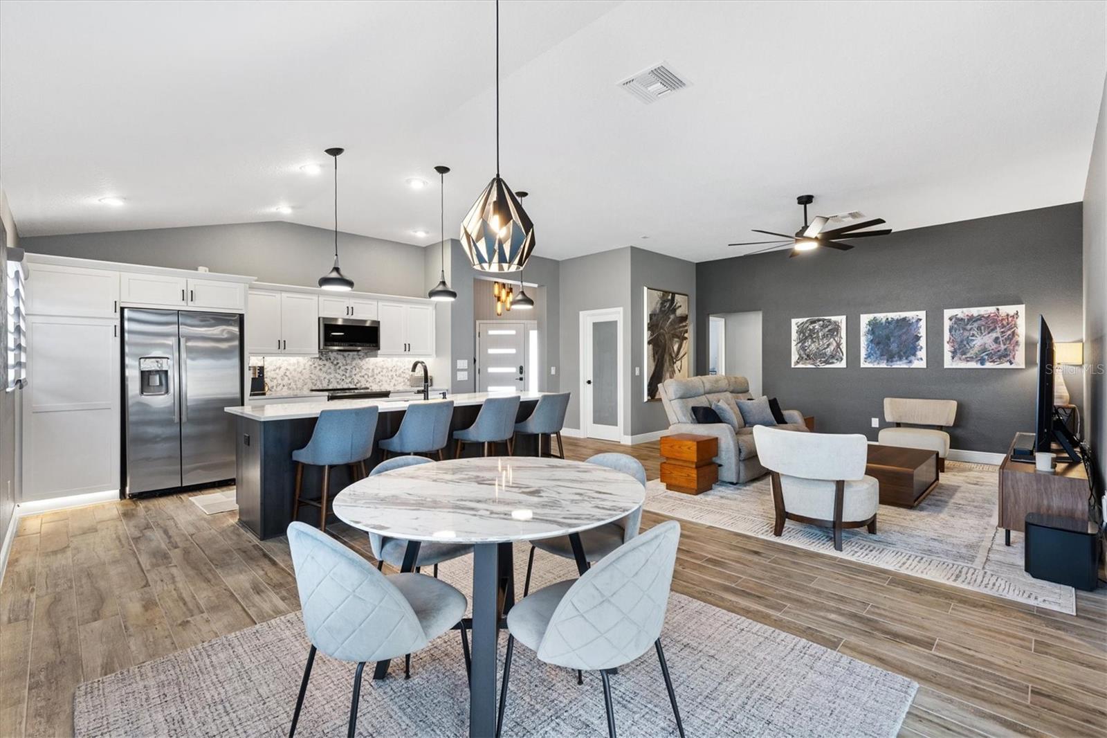 Image 14 of 42 For 3481 Vinas Place