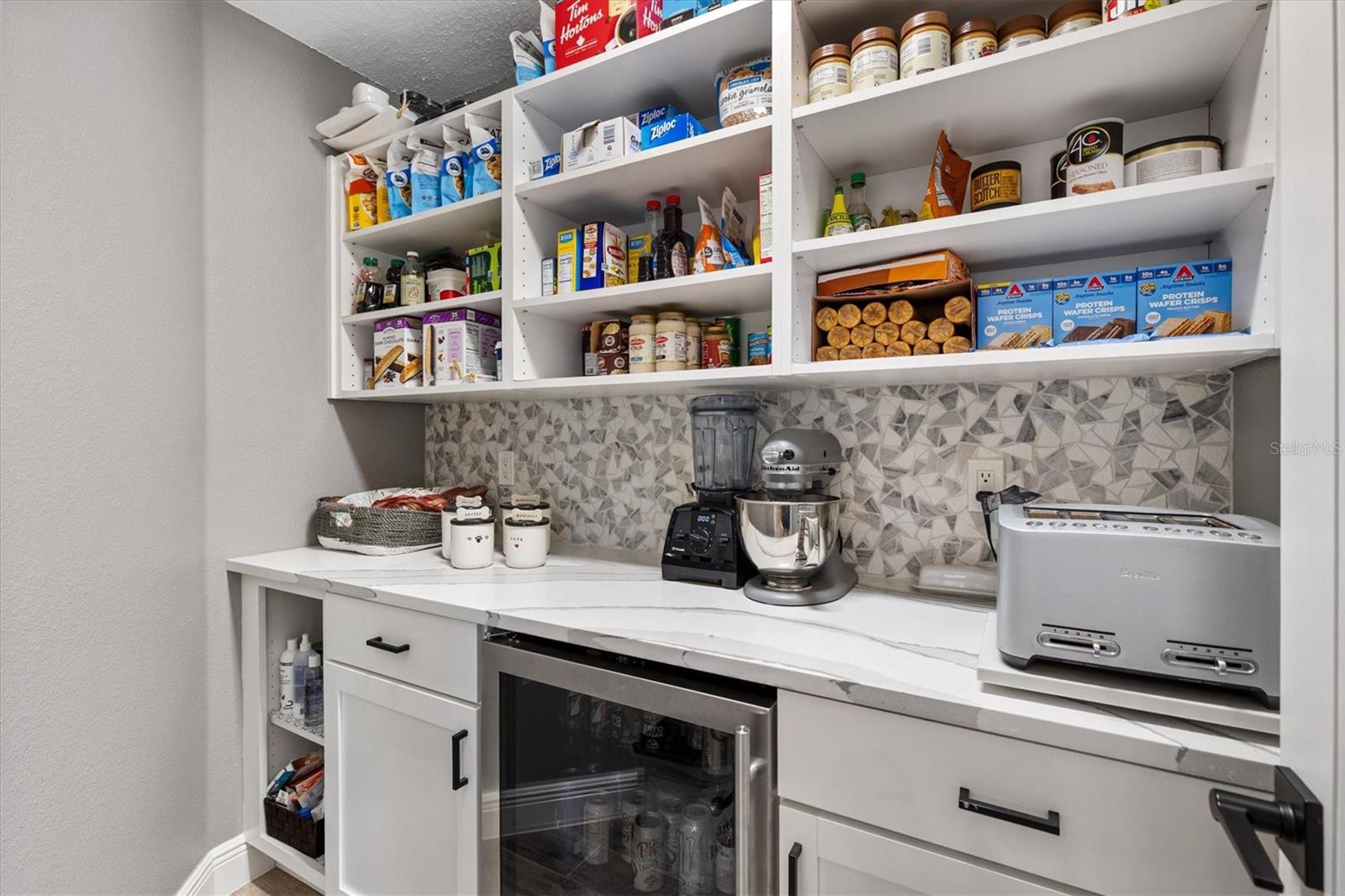 Image 15 of 42 For 3481 Vinas Place