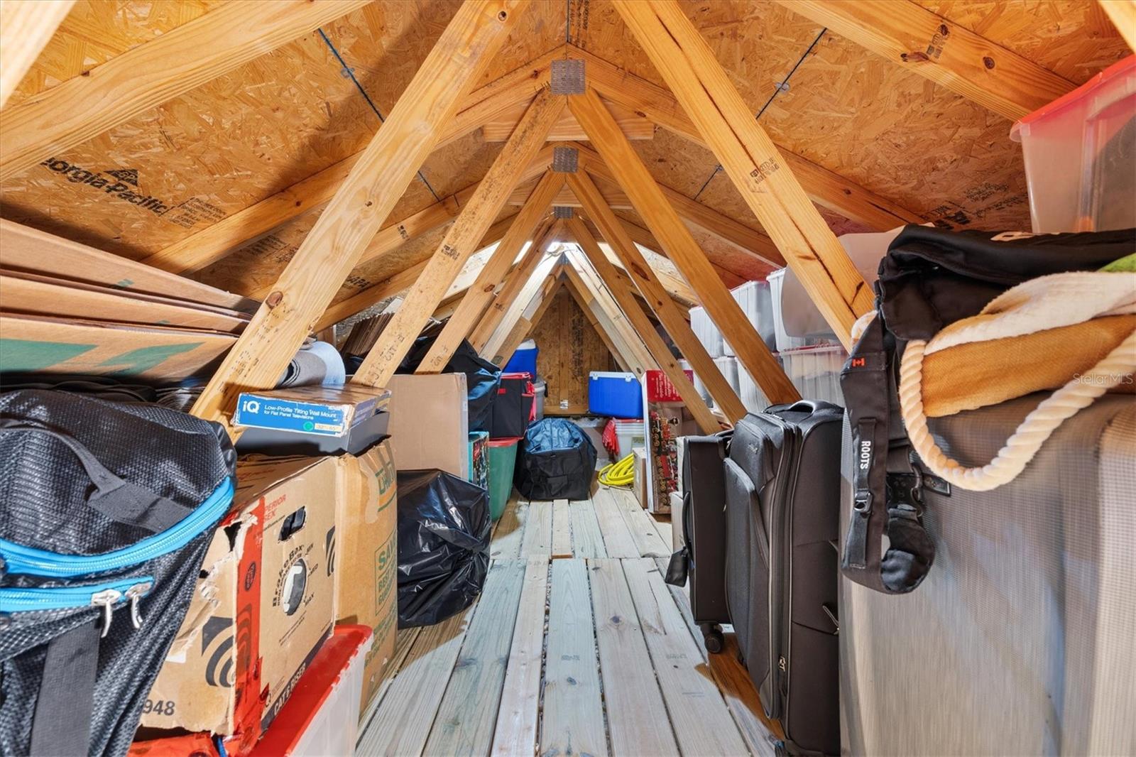 Image 28 of 42 For 3481 Vinas Place