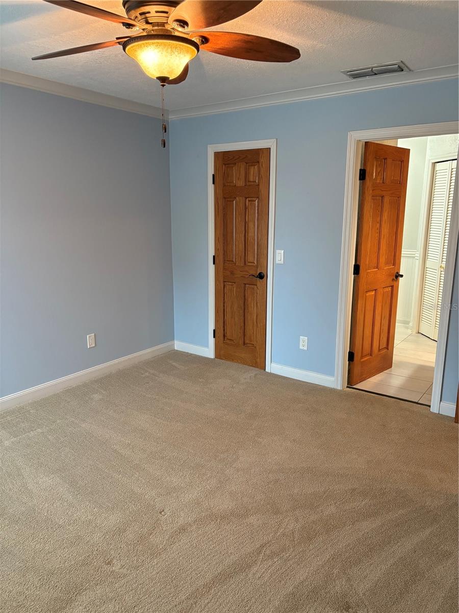 Image 12 of 20 For 2930 Pembridge Street