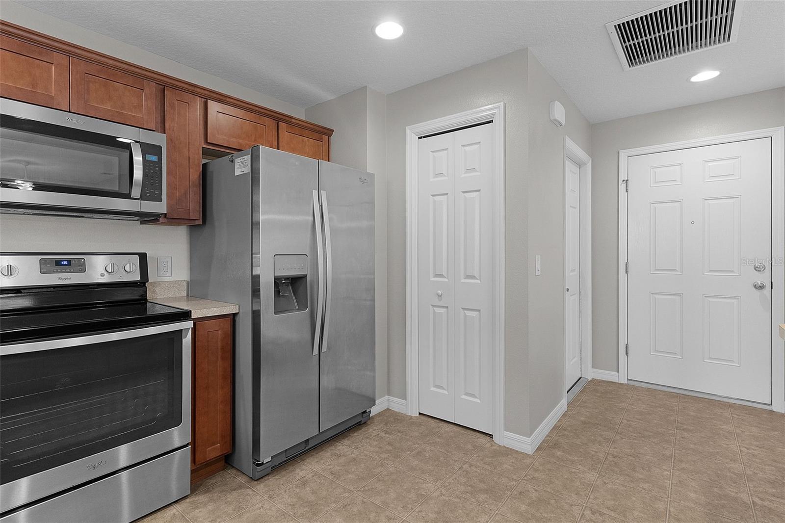 Image 16 of 43 For 9179 167th Ford Street