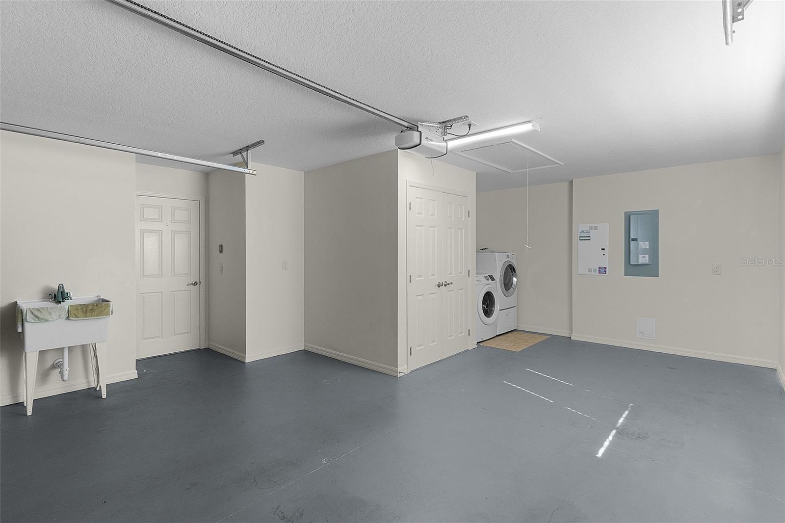 Image 30 of 43 For 9179 167th Ford Street