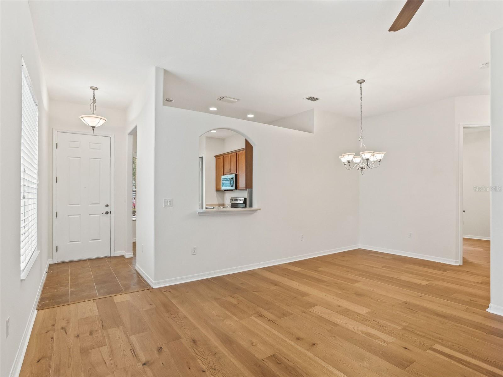 Image 13 of 38 For 10217 Granite Court