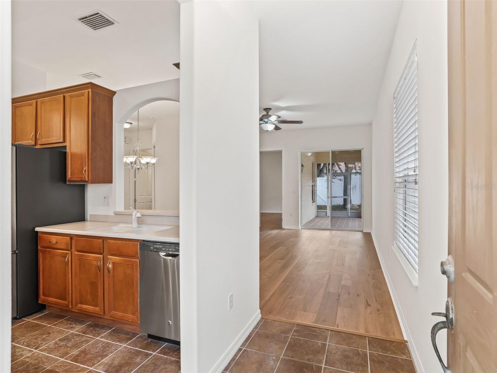 Image 6 of 38 For 10217 Granite Court