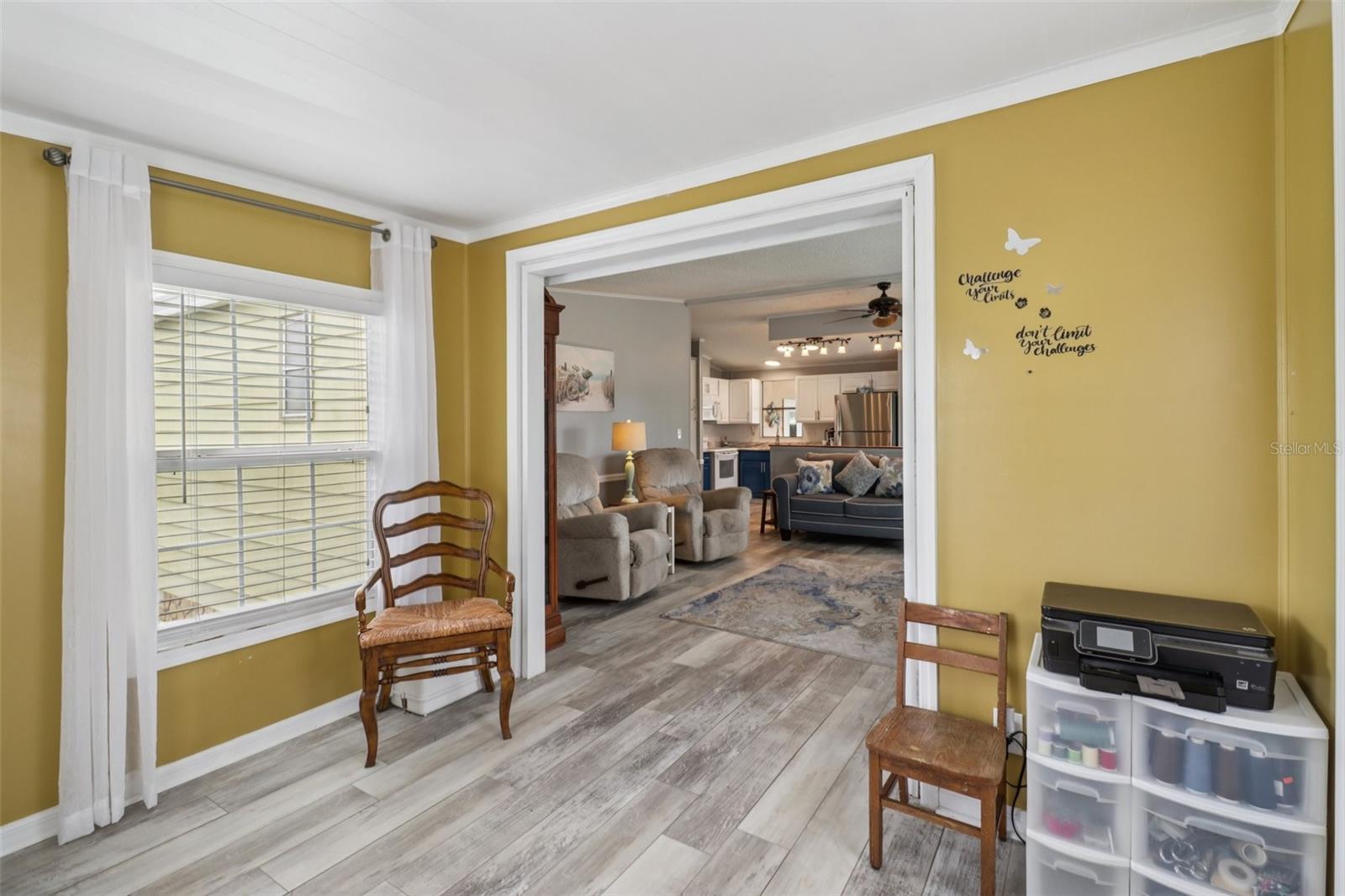 Image 15 of 27 For 1001 Matthew Avenue