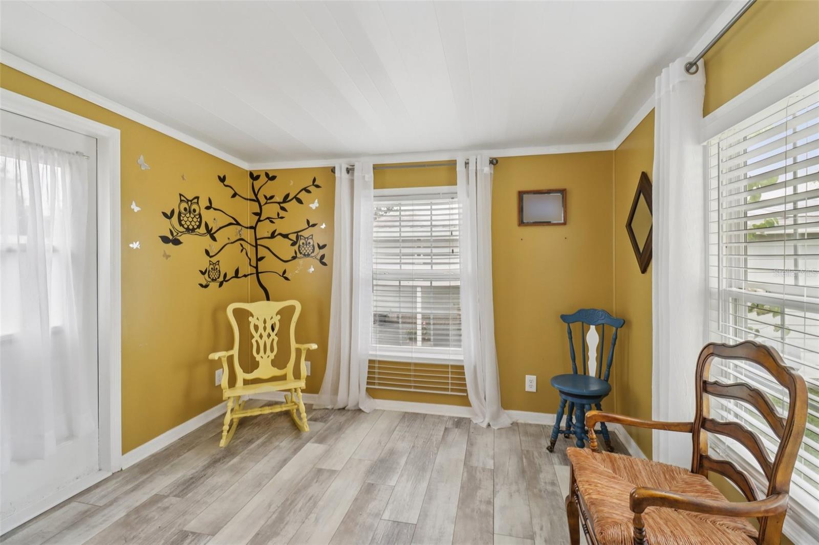 Image 16 of 27 For 1001 Matthew Avenue