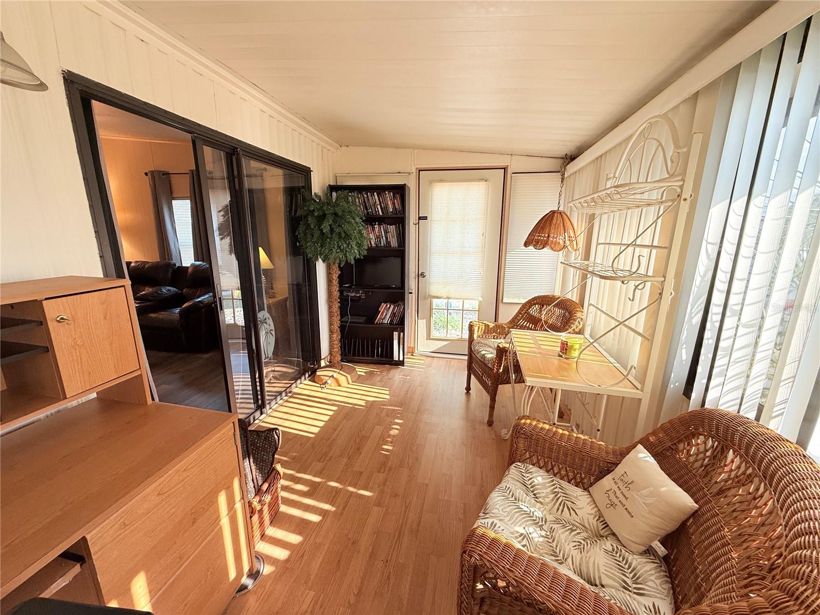 Image 14 of 32 For 40 Magnolia Lane