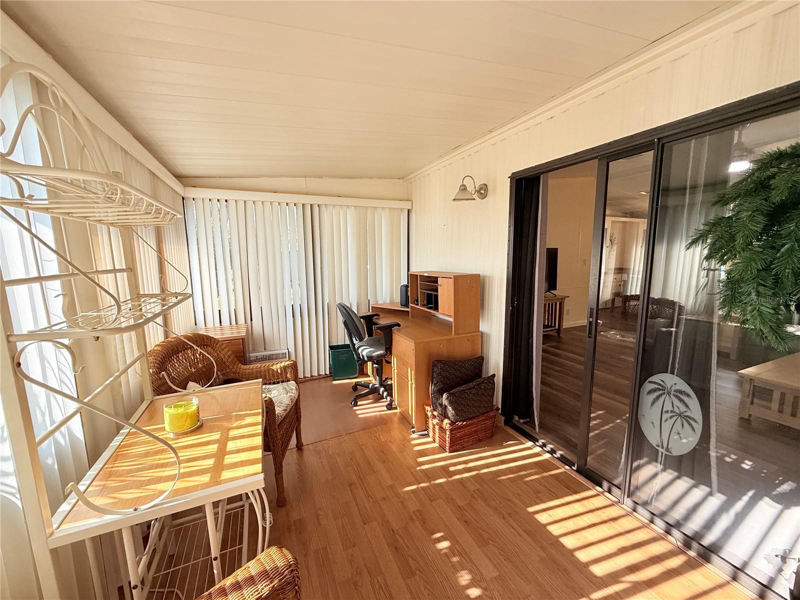 Image 15 of 32 For 40 Magnolia Lane