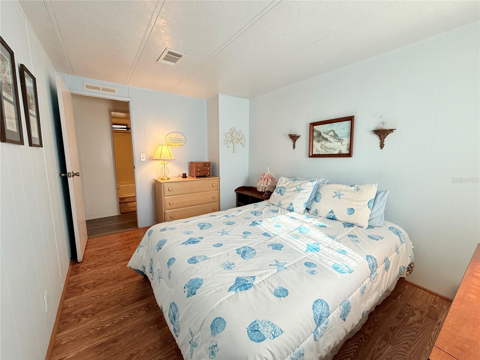 Image 27 of 32 For 40 Magnolia Lane