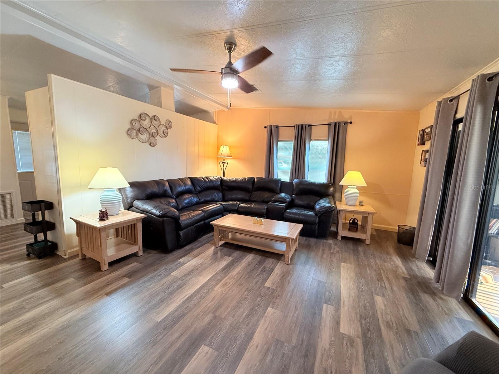 Image 8 of 32 For 40 Magnolia Lane