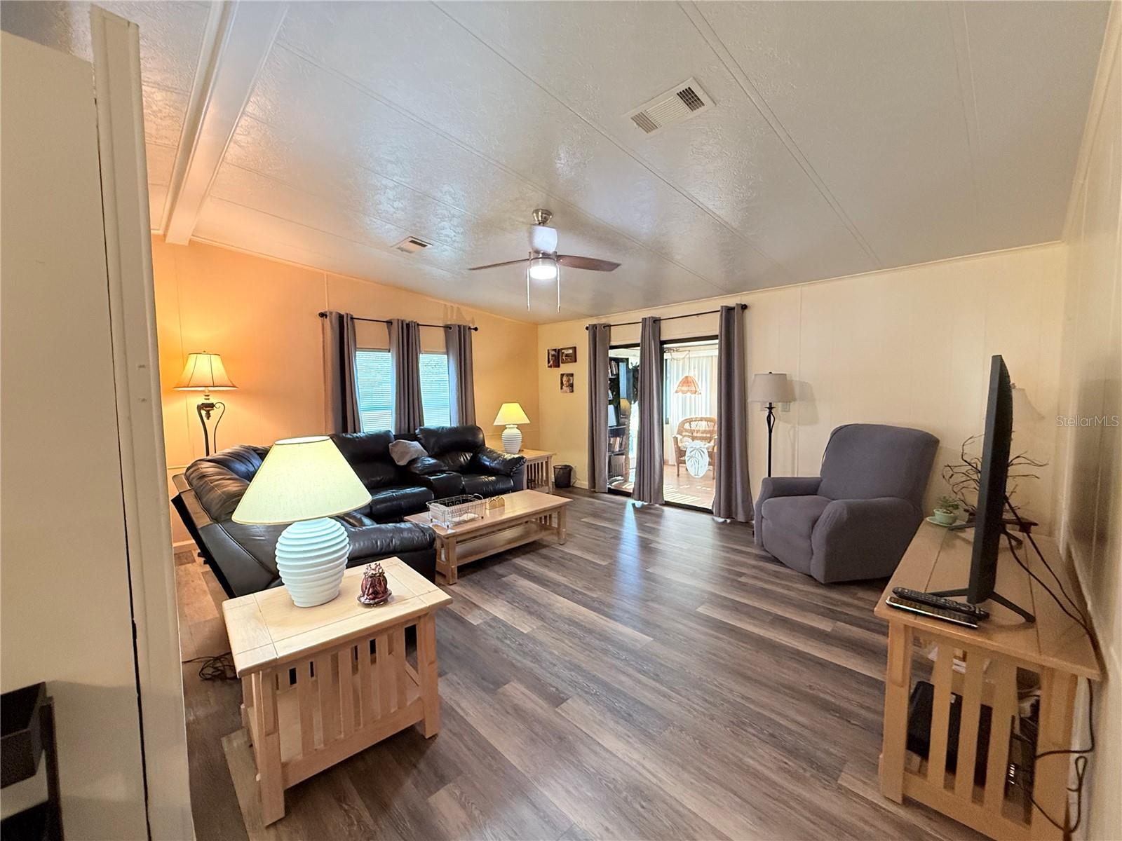 Image 9 of 32 For 40 Magnolia Lane