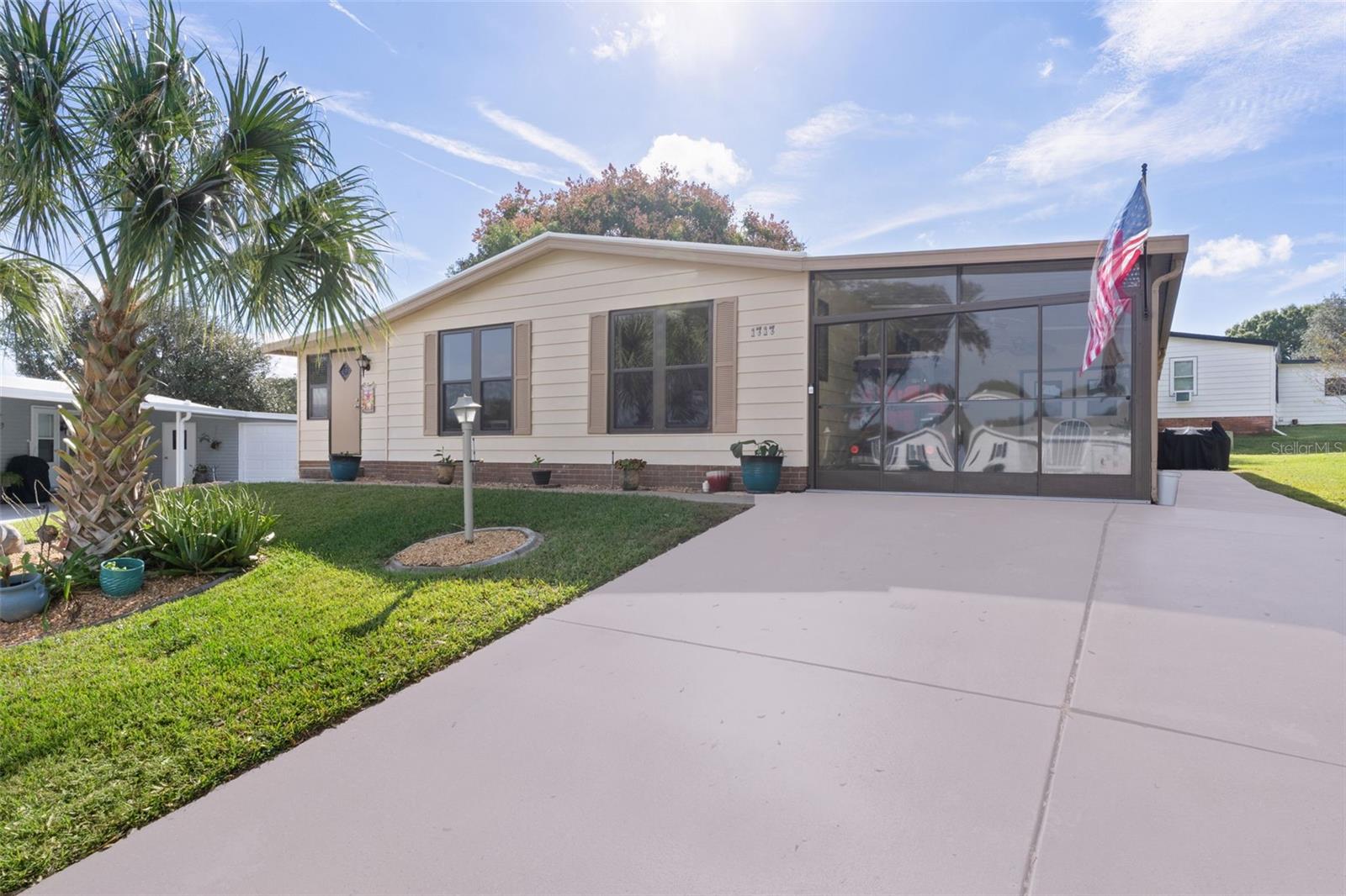 Image 5 of 42 For 1717 Palm Aire Drive