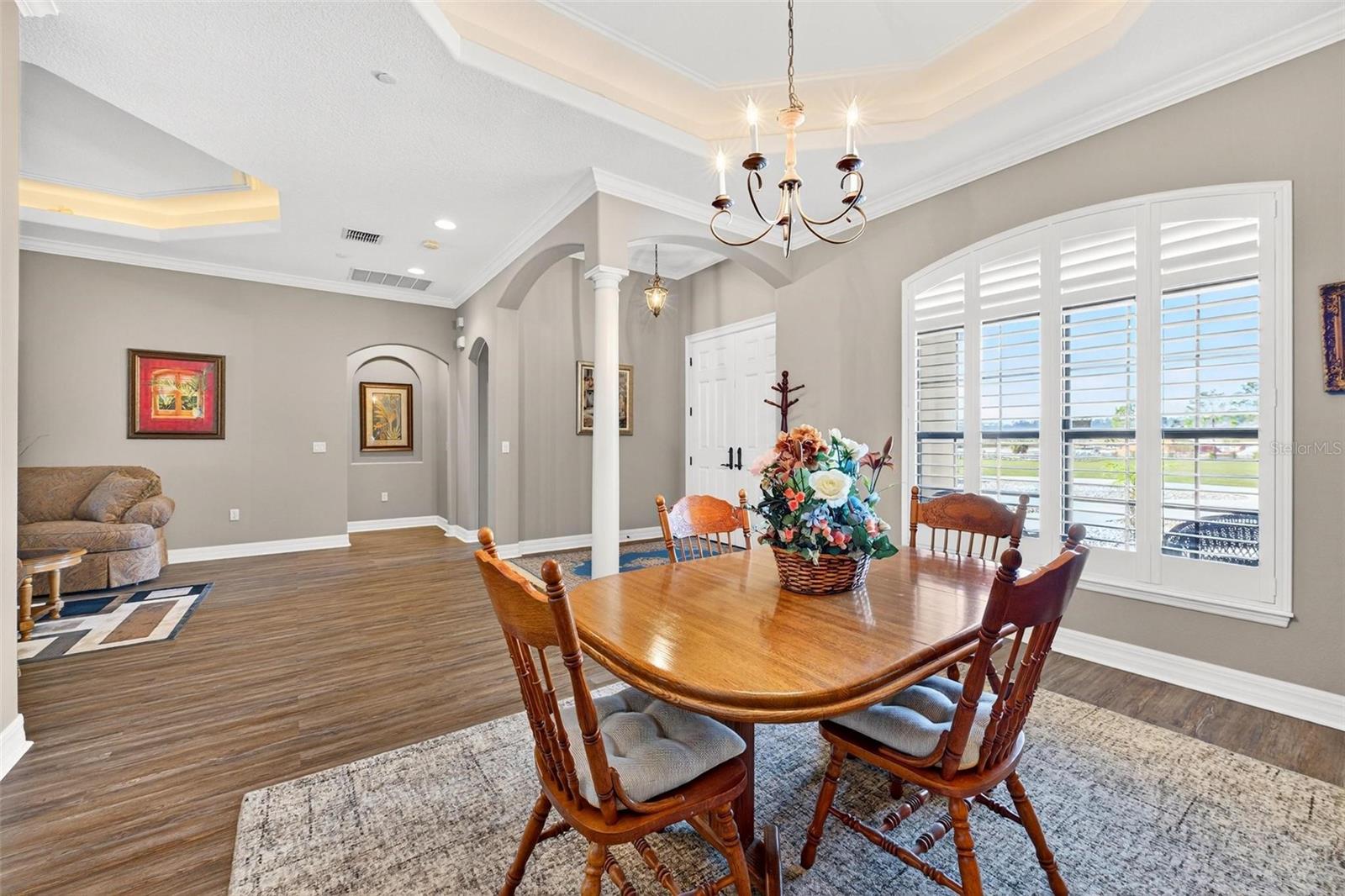 Image 12 of 100 For 19850 Sugarloaf Mountain Road