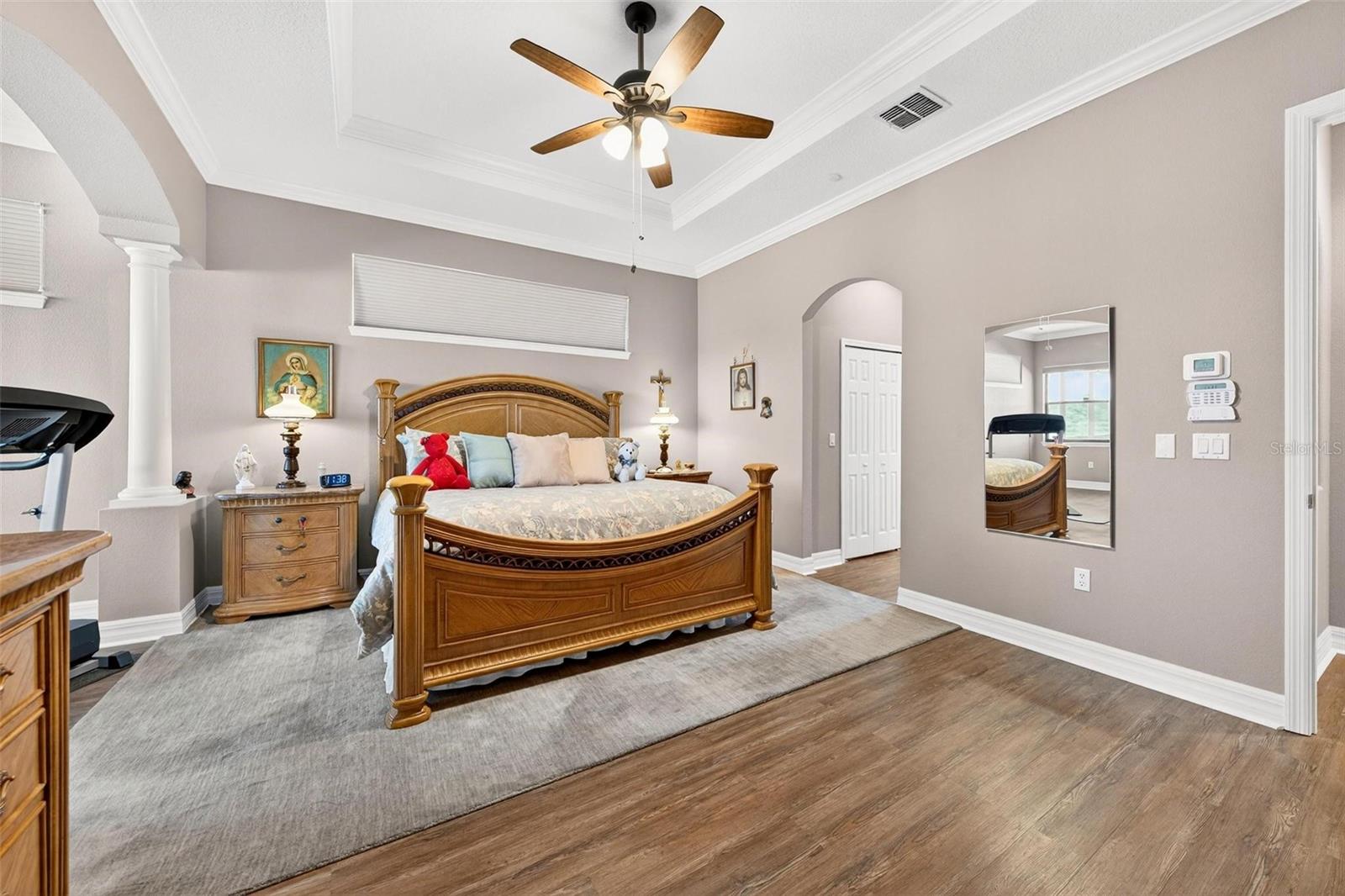 Image 15 of 100 For 19850 Sugarloaf Mountain Road