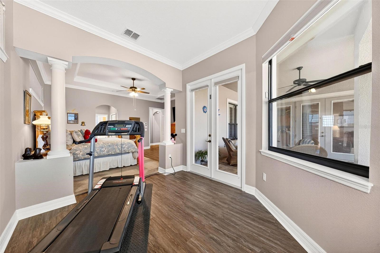 Image 17 of 100 For 19850 Sugarloaf Mountain Road