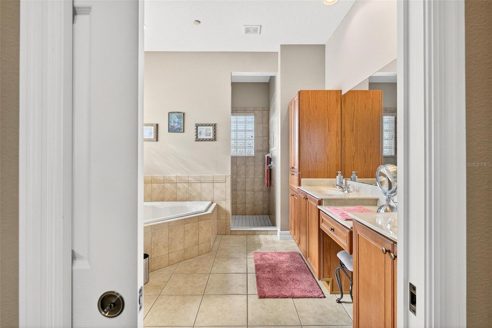 Image 23 of 100 For 19850 Sugarloaf Mountain Road