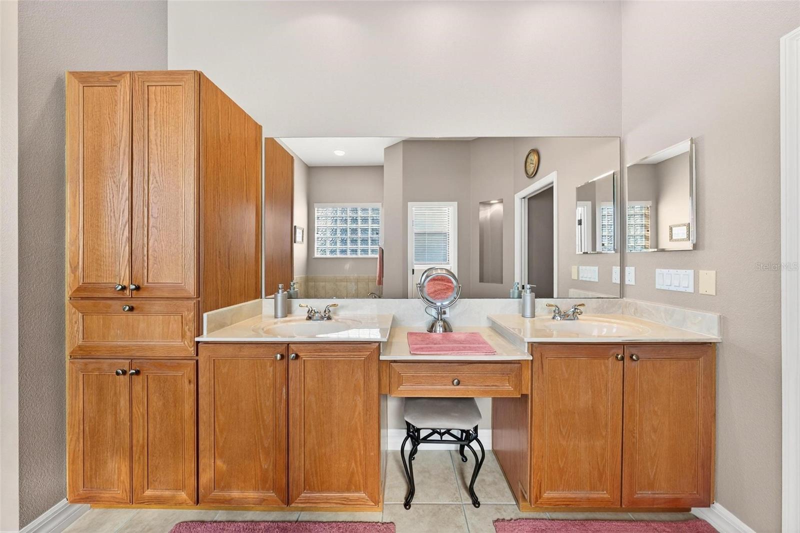 Image 25 of 100 For 19850 Sugarloaf Mountain Road