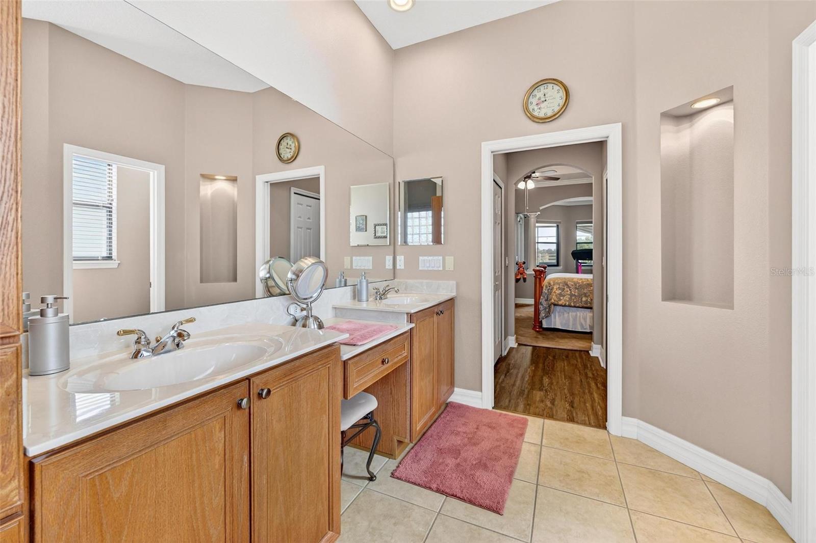 Image 27 of 100 For 19850 Sugarloaf Mountain Road