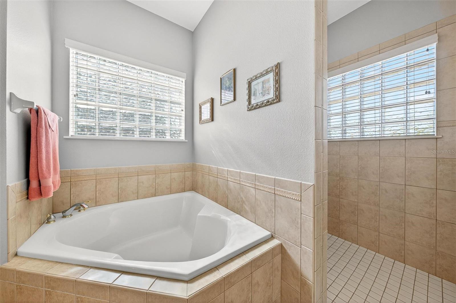 Image 28 of 100 For 19850 Sugarloaf Mountain Road