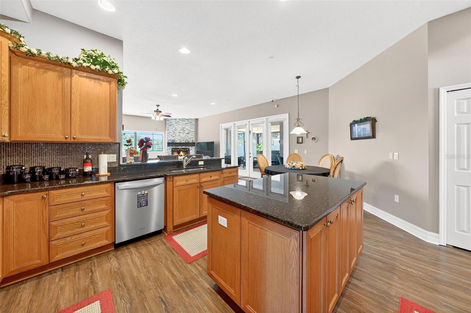 Image 33 of 100 For 19850 Sugarloaf Mountain Road