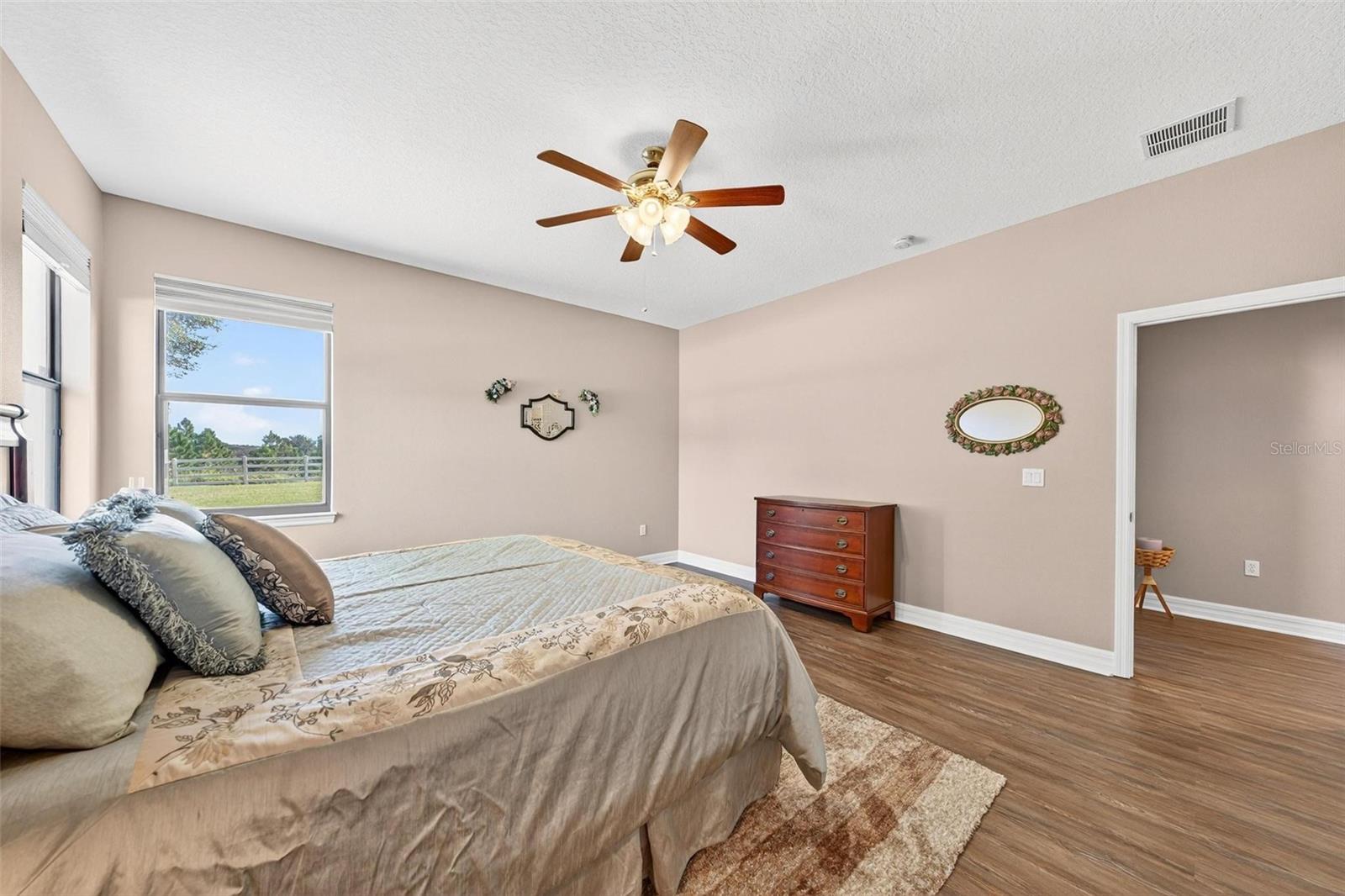 Image 54 of 100 For 19850 Sugarloaf Mountain Road