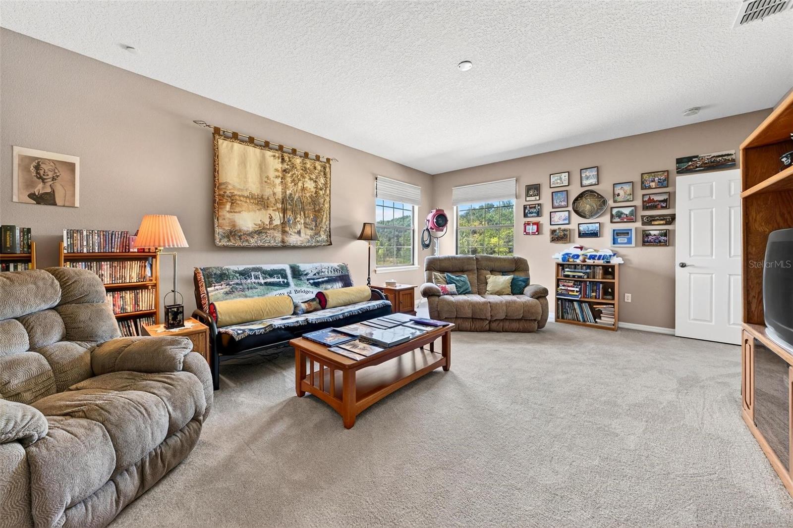 Image 68 of 100 For 19850 Sugarloaf Mountain Road