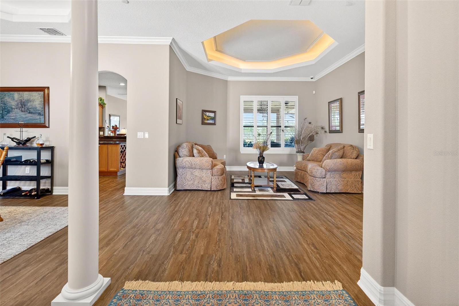 Image 9 of 100 For 19850 Sugarloaf Mountain Road