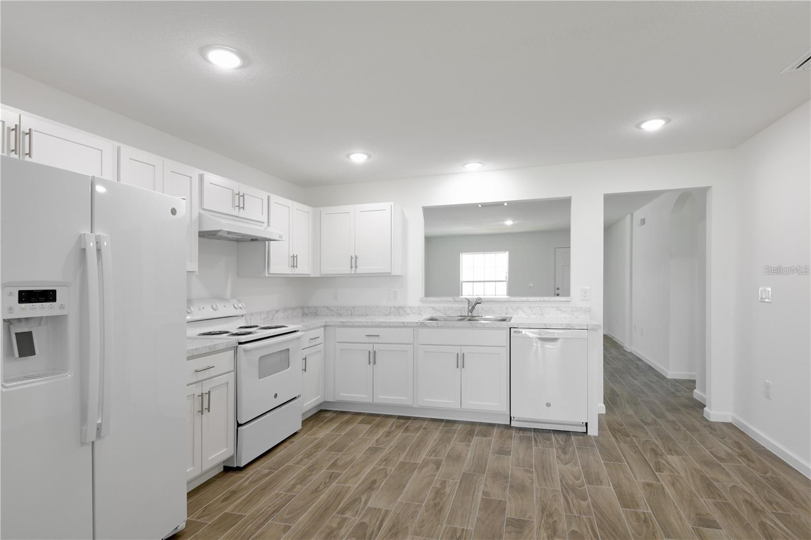 Image 2 of 9 For 808 Abbeville Court A