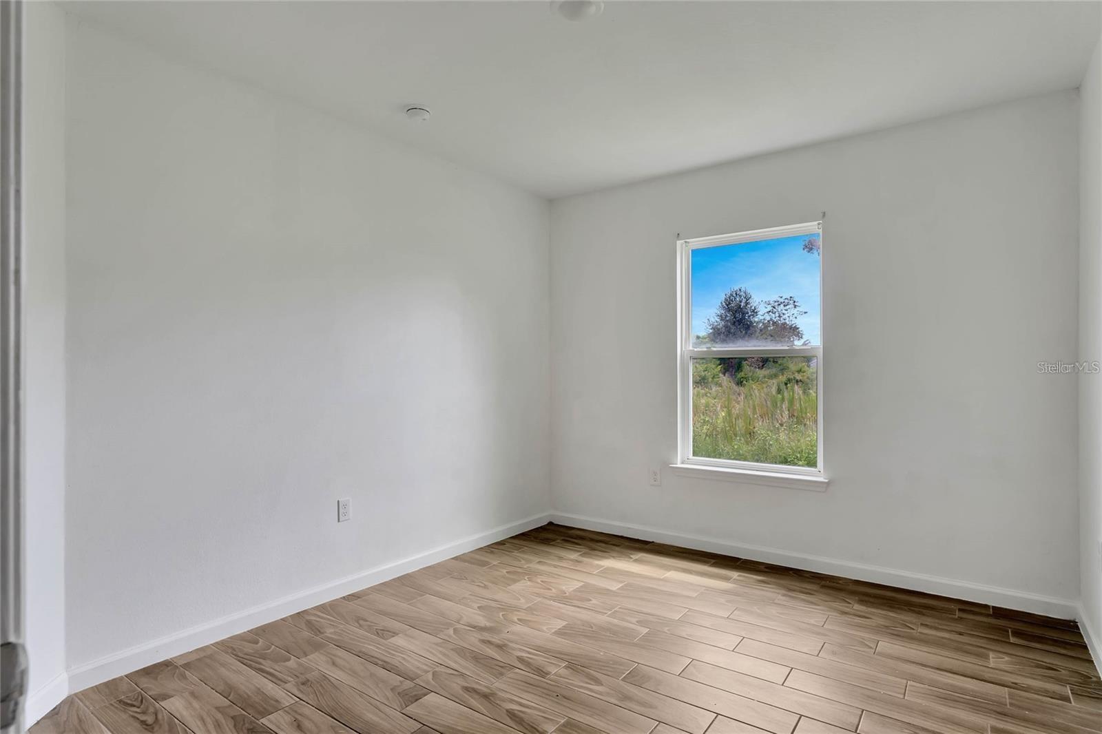 Image 4 of 9 For 808 Abbeville Court A