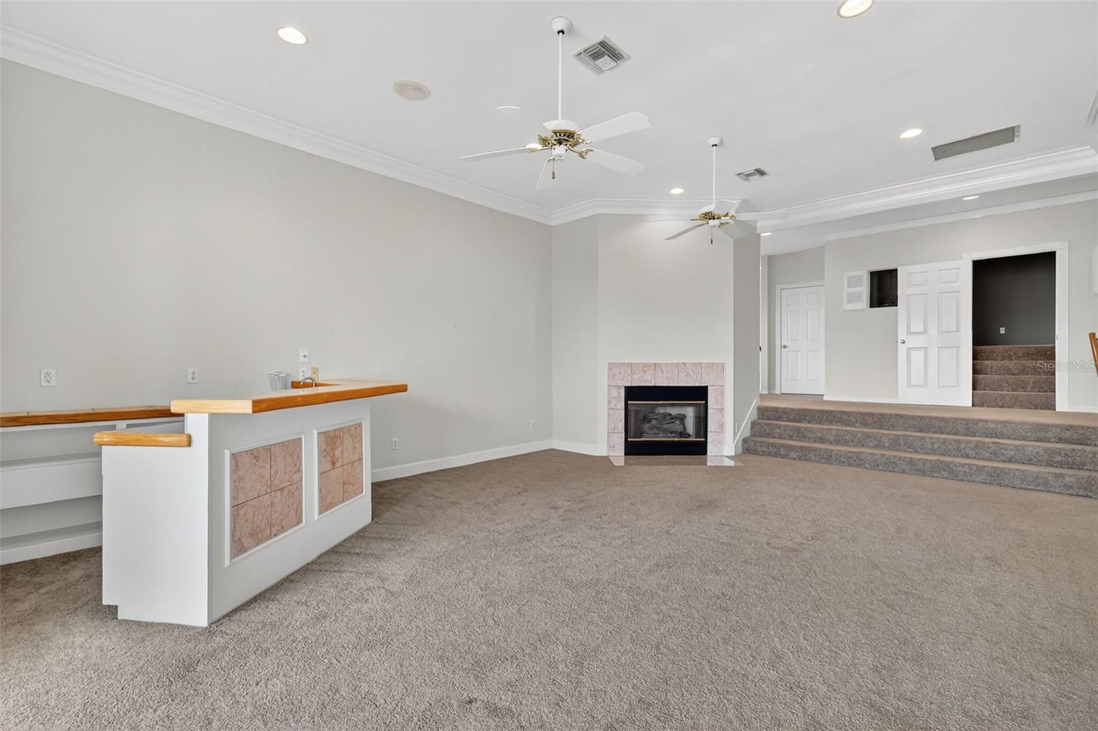 Image 31 of 70 For 1741 Edgewater Drive