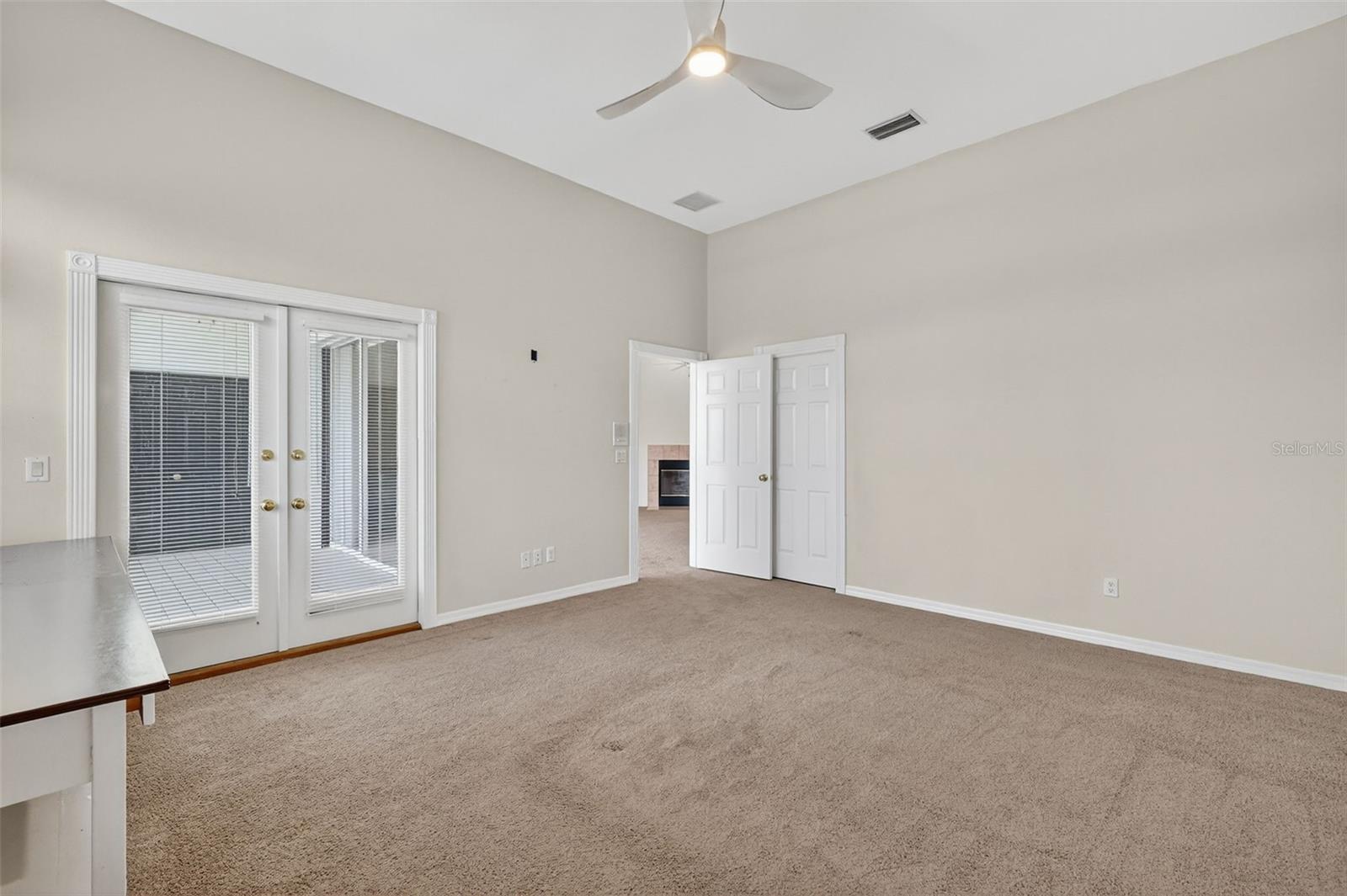 Image 33 of 70 For 1741 Edgewater Drive