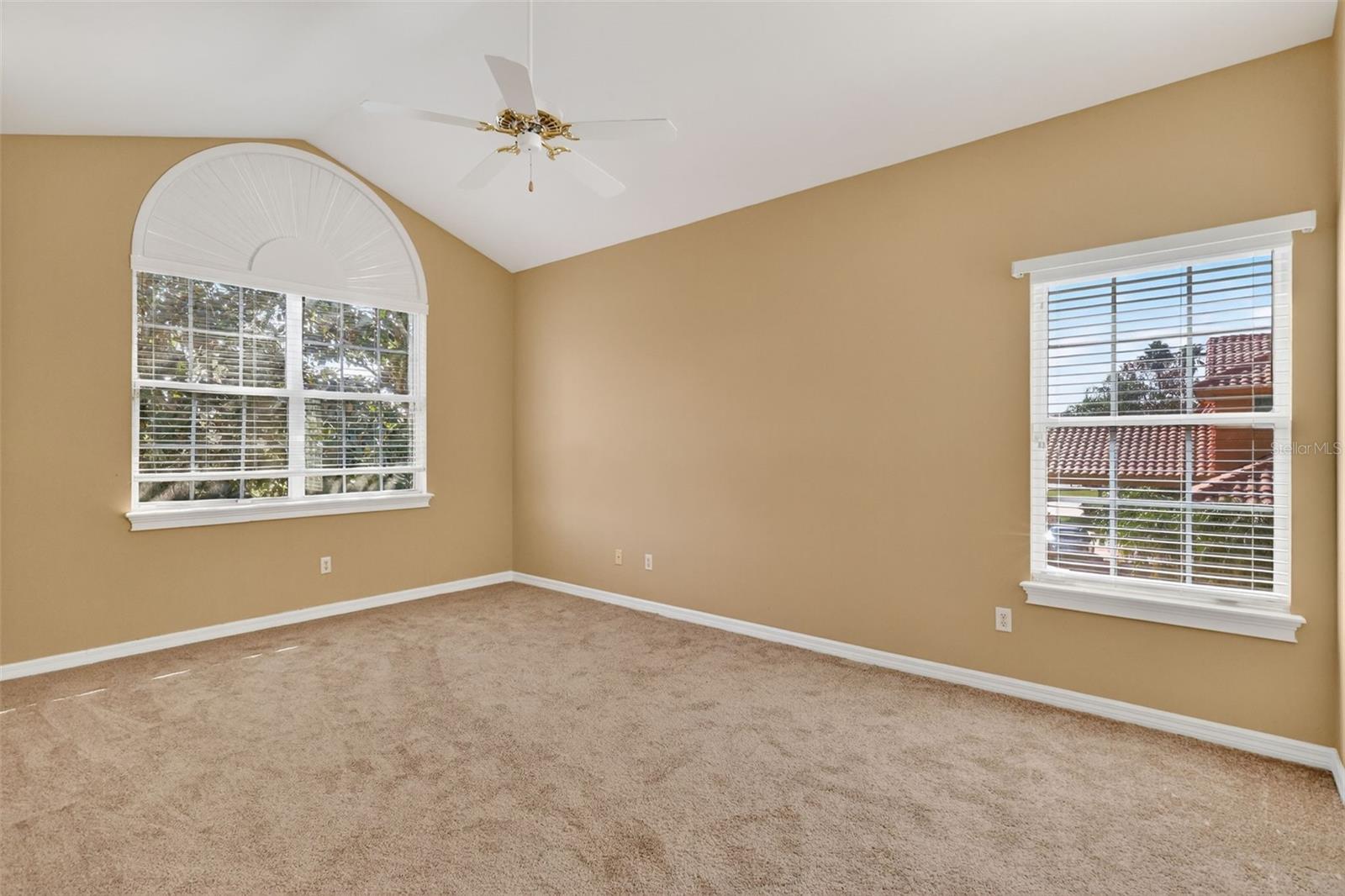 Image 41 of 70 For 1741 Edgewater Drive