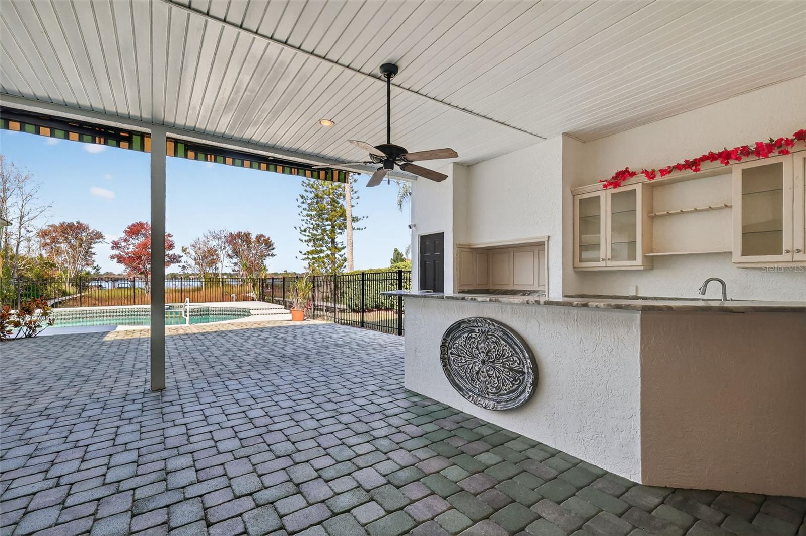 Image 46 of 70 For 1741 Edgewater Drive