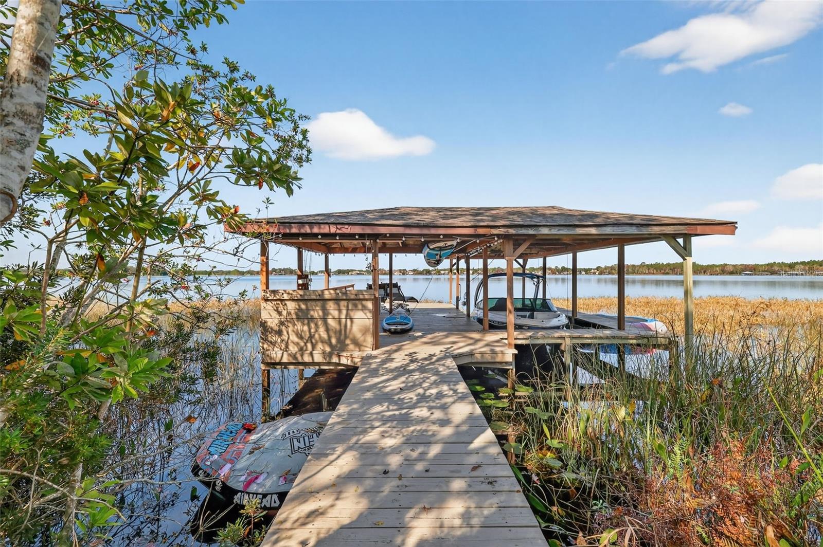 Image 5 of 70 For 1741 Edgewater Drive