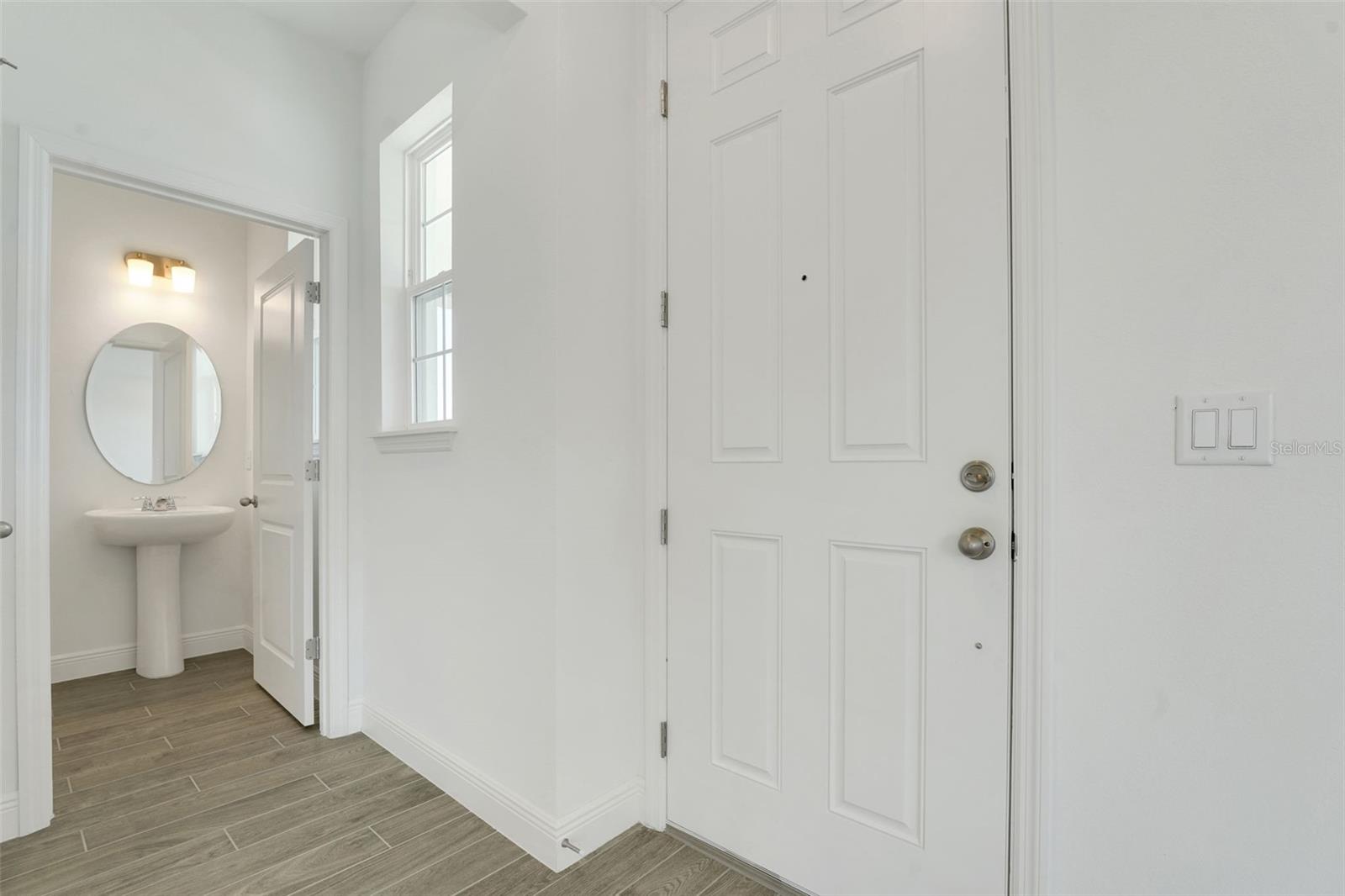 Image 16 of 49 For 5025 Flameleaf Street