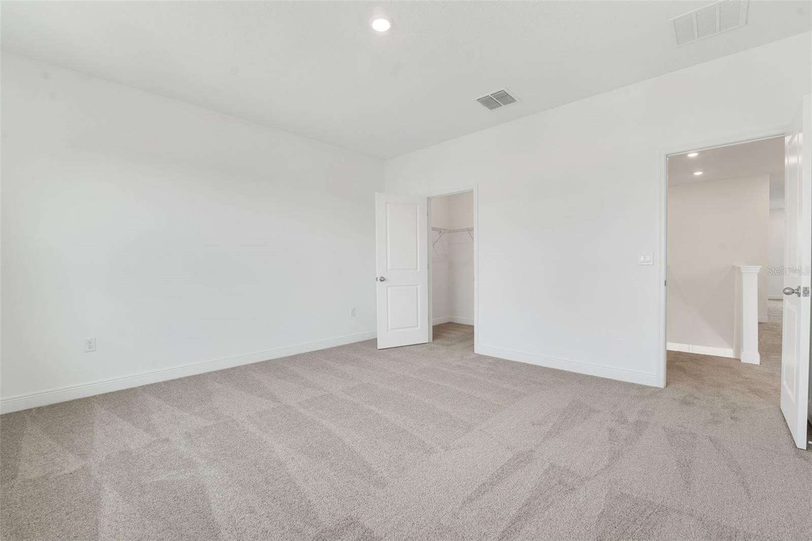 Image 24 of 49 For 5025 Flameleaf Street