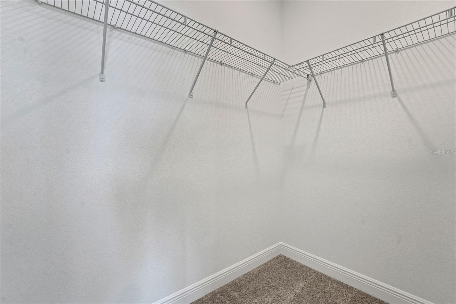 Image 26 of 49 For 5025 Flameleaf Street