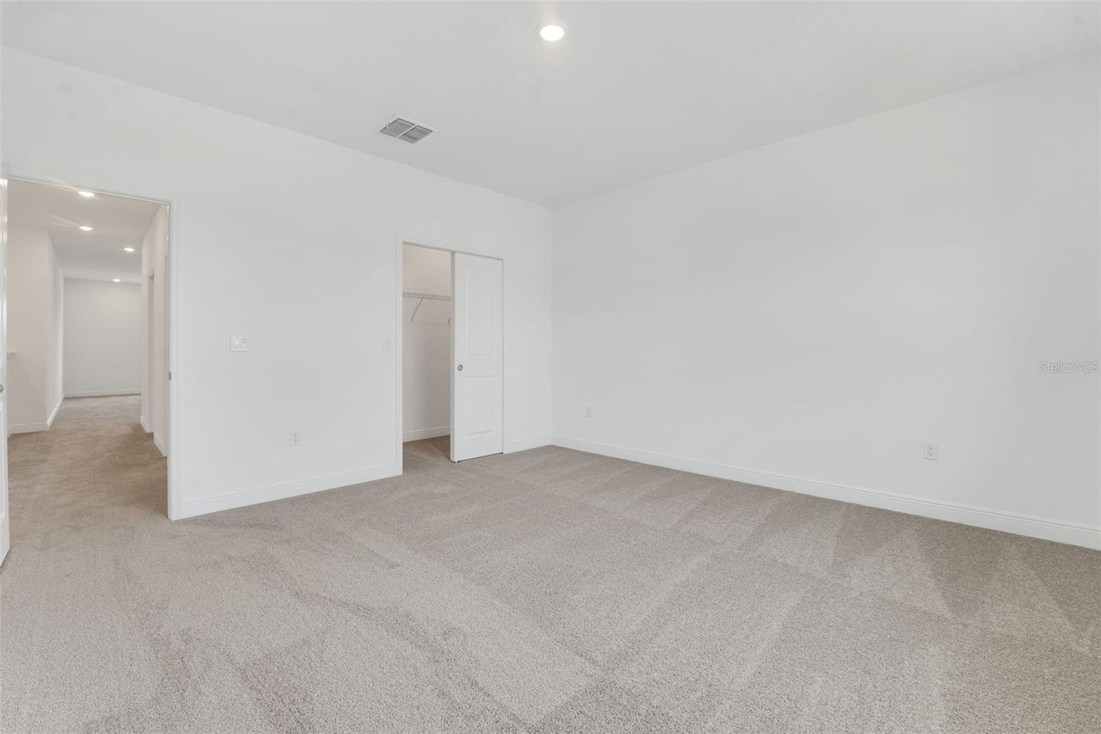 Image 27 of 49 For 5025 Flameleaf Street