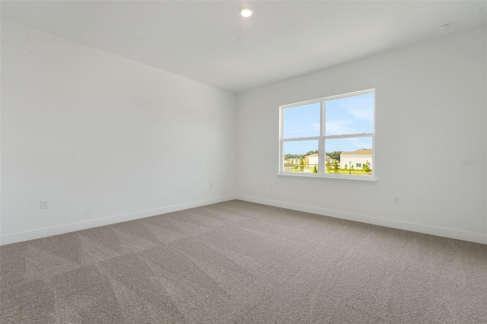 Image 28 of 49 For 5025 Flameleaf Street